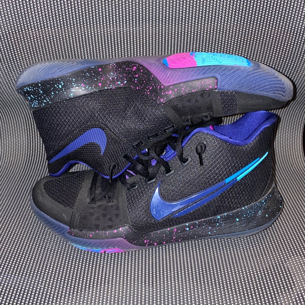 Kyrie 3 - Flip the Switch